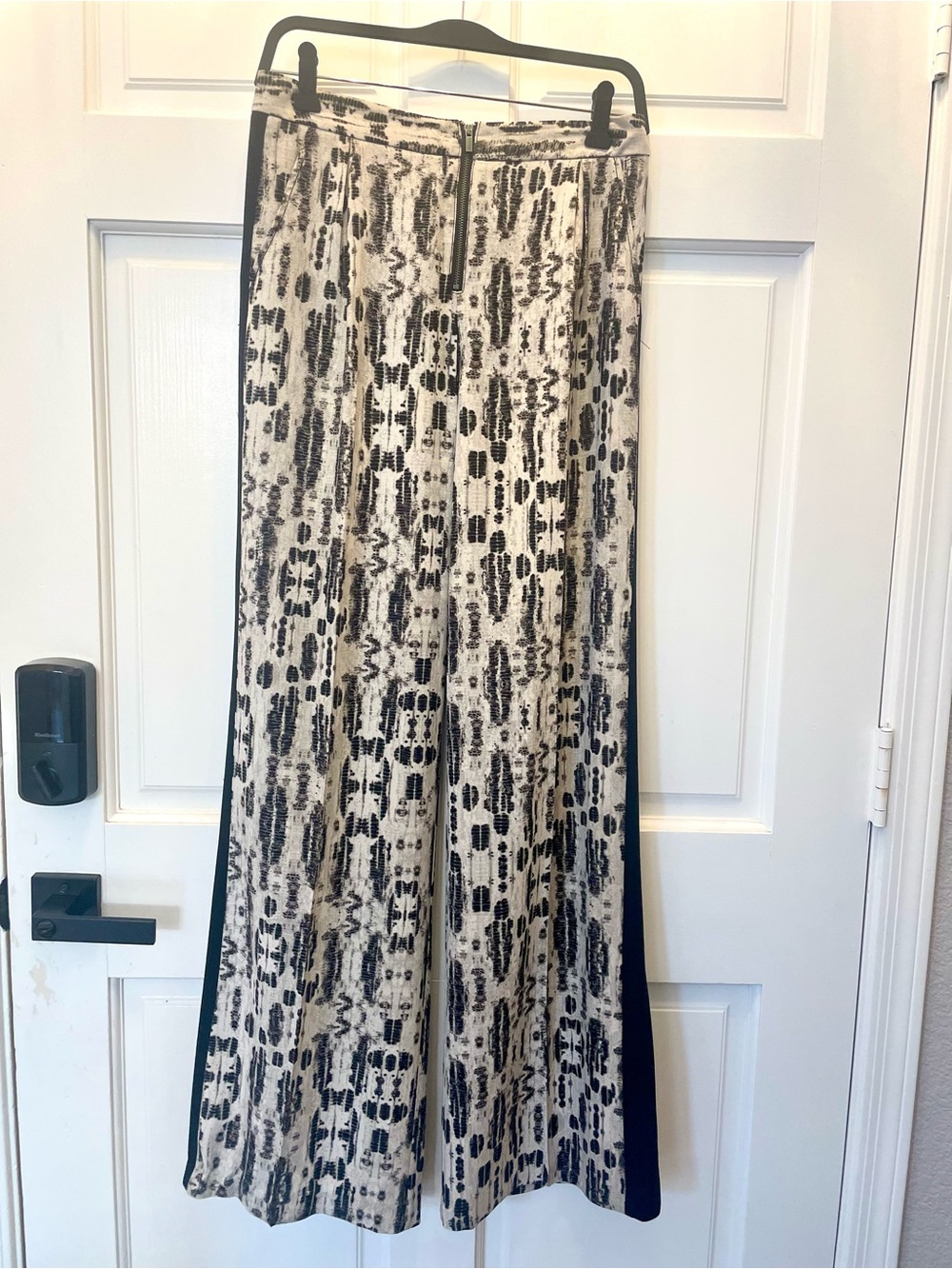 BCBG MAX AZRIA Black and White Wide-Leg BohoChic RASHA Palazzo Pants Sz Med NWOT